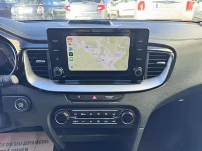 Vendo Kia Ceed SW 2023 - 22750 EUR, 83000 km - AUTO.MOTO.pt