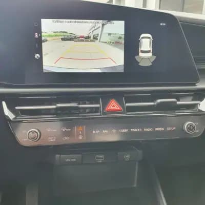 Vendo Kia e-Niro 2023 - 34990 EUR, 23490 km - AUTO.MOTO.pt