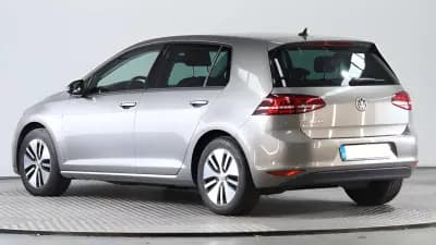 Vendo Volkswagen e-Golf 2016 - 9990 EUR, 130000 km - AUTO.MOTO.pt