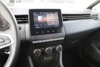 Vendo Renault Clio 2023 - 15900 EUR, 53000 km - AUTO.MOTO.pt