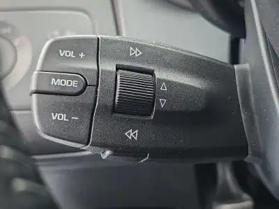 Vendo SEAT Ibiza 2015 - 11950 EUR, 80000 km - AUTO.MOTO.pt