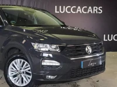 Vendo Volkswagen T-Roc 2018 - 16590 EUR, 116954 km - AUTO.MOTO.pt