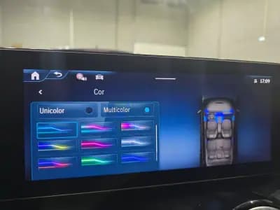 Vendo Mercedes-Benz GLA 250 2024 - 40950 EUR, 31091 km - AUTO.MOTO.pt