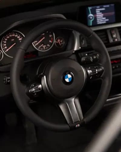 Vendo BMW 318 2013 - 17950 EUR, 189000 km - AUTO.MOTO.pt