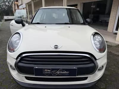 Vendo MINI 2015 - 14900 EUR, 140000 km - AUTO.MOTO.pt