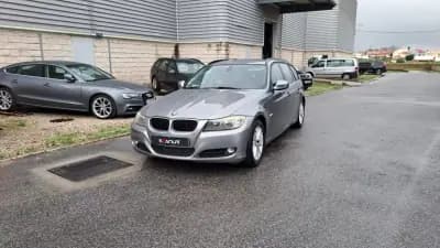 Vendo BMW 320 2010 - 12890 EUR, 157813 km - AUTO.MOTO.pt