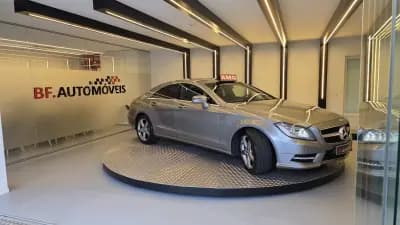 Vendo Mercedes-Benz CLS 250 2012 - 22500 EUR, 197255 km - AUTO.MOTO.pt