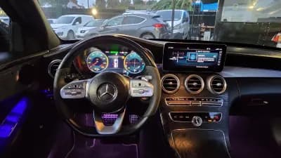 Vendo Mercedes-Benz C 300e 2021 - 21500 EUR, 165000 km - AUTO.MOTO.pt