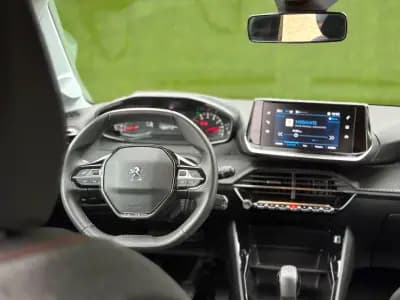 Sell Peugeot 208 2022 - 13800 EUR, 40000 km - AUTO.MOTO.pt