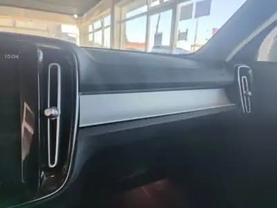 Vendo Volvo XC 40 2019 - 23850 EUR, 132000 km - AUTO.MOTO.pt