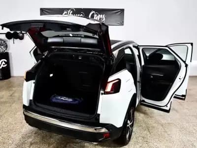 Vendo Peugeot 3008 2017 - 20900 EUR, 114000 km - AUTO.MOTO.pt