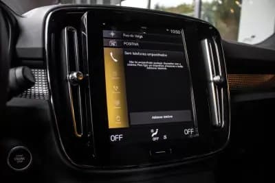 Vendo Volvo XC 40 2020 - 28980 EUR, 88796 km - AUTO.MOTO.pt