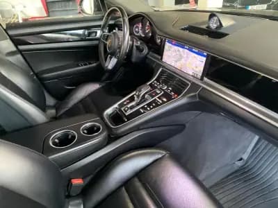 Sell Porsche Panamera 2018 - 60500 EUR, 104962 km - AUTO.MOTO.pt