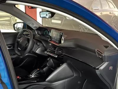 Sell Peugeot e-208 2021 - 17990 EUR, 45609 km - AUTO.MOTO.pt