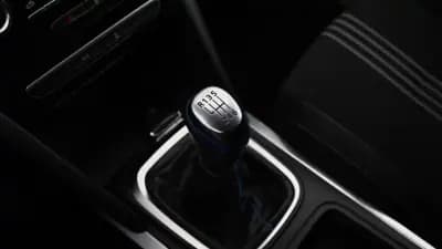 Sell Renault Mégane Sport Tourer 2019 - 16300 EUR, 123000 km - AUTO.MOTO.pt