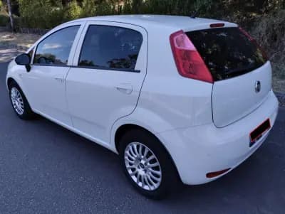 Vendo Fiat Punto 2019 - 7999 EUR, 180000 km - AUTO.MOTO.pt