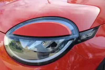 Vendo Fiat 600e 2023 - 29980 EUR, 7039 km - AUTO.MOTO.pt