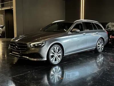 Vendo Mercedes-Benz E 300 2023 - 44990 EUR, 56100 km - AUTO.MOTO.pt