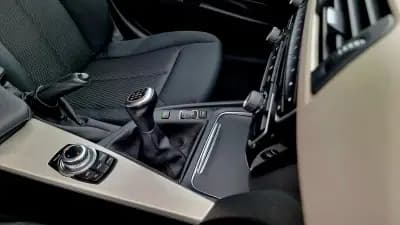 Sell BMW 318 2017 - 22450 EUR, 147000 km - AUTO.MOTO.pt