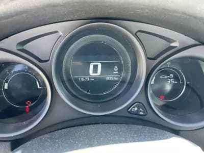 Sell Citroën C4 2015 - 10450 EUR, 116201 km - AUTO.MOTO.pt