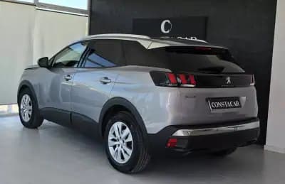 Vendo Peugeot 3008 2019 - 18640 EUR, 104863 km - AUTO.MOTO.pt