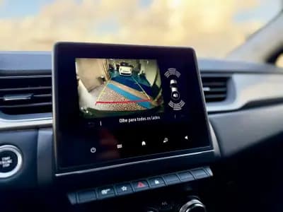 Vendo Renault Captur 2024 - 18950 EUR, 53000 km - AUTO.MOTO.pt