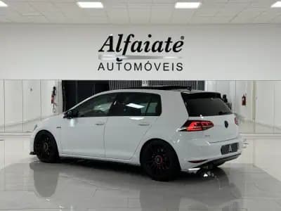 Vendo Volkswagen Golf 2013 - 19890 EUR, 186000 km - AUTO.MOTO.pt