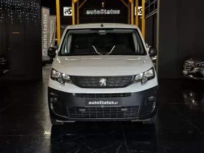Vendo Peugeot Partner 2021 - 14990 EUR, 81900 km - AUTO.MOTO.pt