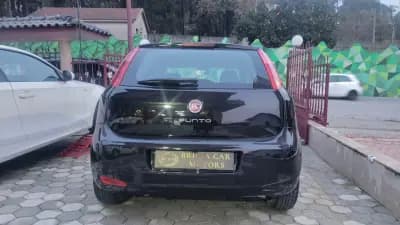 Vendo Fiat Punto 2016 - 6990 EUR, 160000 km - AUTO.MOTO.pt