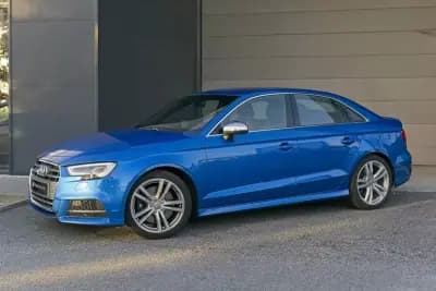 Sell Audi S3 Limousine 2017 - 34990 EUR, 139000 km - AUTO.MOTO.pt