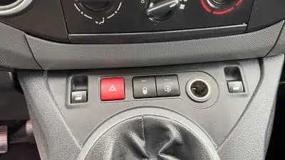 Sell Citroën Berlingo 1.6 HDI Attraction 2018 - 9990 EUR, 159980 km - AUTO.MOTO.pt