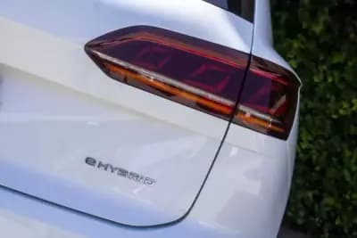 Vendo Volkswagen Touareg 2021 - 59900 EUR, 55000 km - AUTO.MOTO.pt