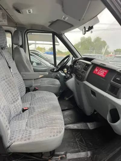 Vendo Ford Transit 2009 - 9000 EUR, 416000 km - AUTO.MOTO.pt