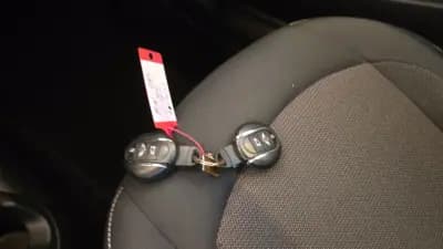 Vendo MINI One 2015 - 10900 EUR, 134360 km - AUTO.MOTO.pt