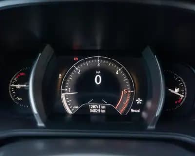 Sell Renault Mégane Sport Tourer 2018 - 15990 EUR, 126740 km - AUTO.MOTO.pt