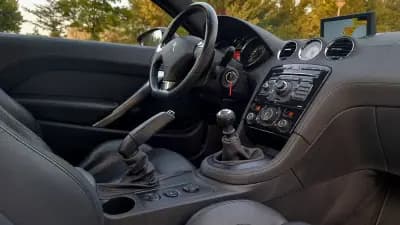 Vendo Peugeot RCZ 2011 - 13500 EUR, 94000 km - AUTO.MOTO.pt