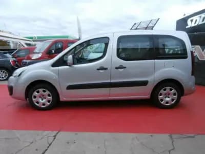 Sell Peugeot Partner 2016 - 12900 EUR, 211456 km - AUTO.MOTO.pt