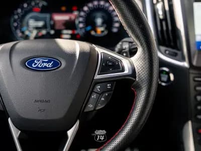 Vendo Ford S-Max 2022 - 34990 EUR, 176600 km - AUTO.MOTO.pt