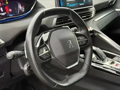 Sell Peugeot 3008 2021 - 21999 EUR, 104700 km - AUTO.MOTO.pt