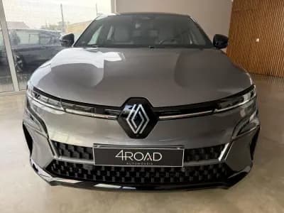 Vendo Renault Mégane E-Tech 2022 - 25500 EUR, 22000 km - AUTO.MOTO.pt
