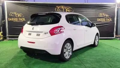 Sell Peugeot 208 2014 - 7990 EUR, 148000 km - AUTO.MOTO.pt