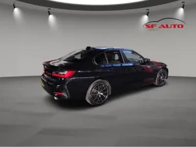 Vendo BMW 318 2021 - 31990 EUR, 85331 km - AUTO.MOTO.pt