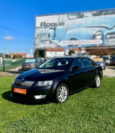 Vendo Skoda Octavia 2016 - 10500 EUR, 200000 km - AUTO.MOTO.pt
