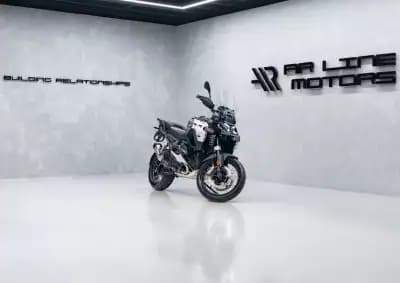 Sell BMW R 1300 GS Adventure 2024 - 24950 EUR, 6150 km - AUTO.MOTO.pt