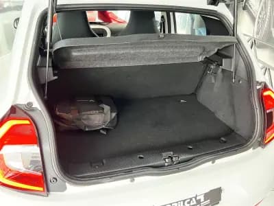 Vendo Renault Twingo 2022 - 13900 EUR, 6145 km - AUTO.MOTO.pt