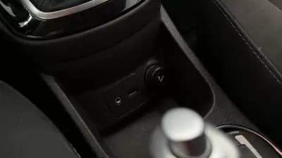 Sell Ford Fiesta 2015 - 8990 EUR, 144693 km - AUTO.MOTO.pt