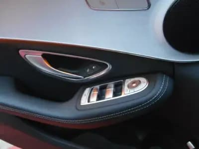 Vendo Mercedes-Benz C 180 2017 - 24900 EUR, 141265 km - AUTO.MOTO.pt