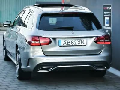 Vendo Mercedes-Benz C 300 2020 - 28950 EUR, 166000 km - AUTO.MOTO.pt