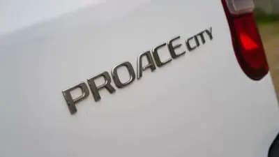 Sell Toyota Proace 2021 - 17200 EUR, 169000 km - AUTO.MOTO.pt