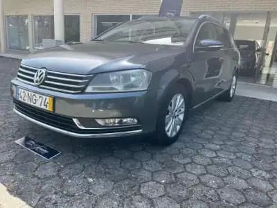 Vendo Volkswagen Passat 2009 - 8900 EUR, 300000 km - AUTO.MOTO.pt